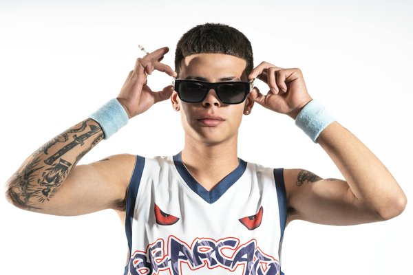 Top Styling Tips for Wearing Denim Jackets on a Chill Day in the UK